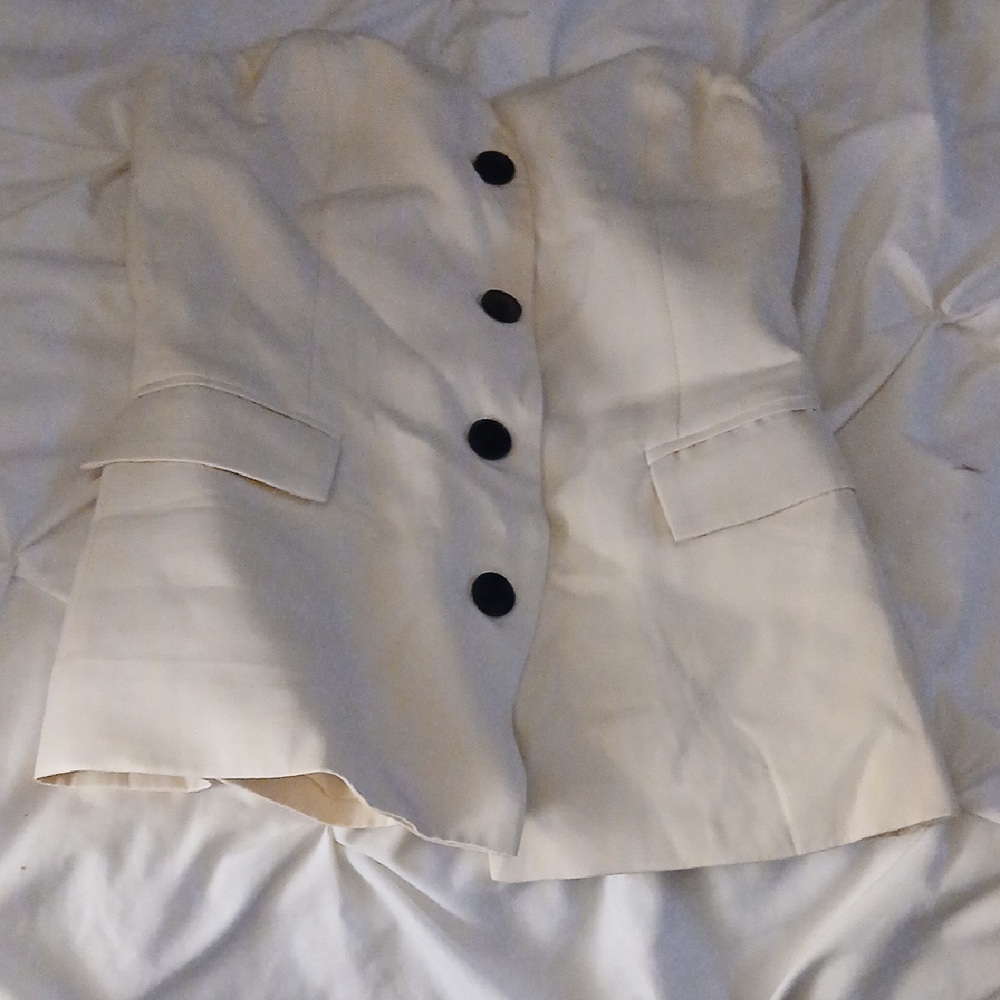 *Chic Cream Women's Blouse with Black Buttons